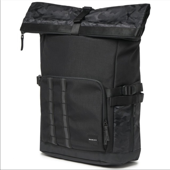 Oakley Utility Rolled Up Backpack - Picture 3 of 8